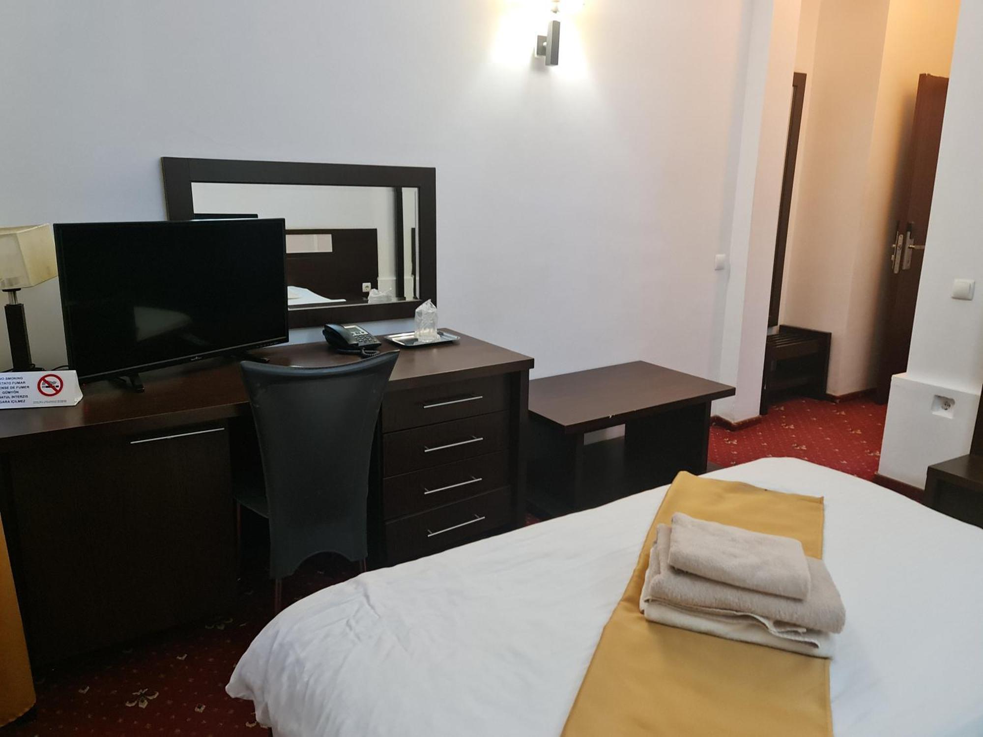 Hotel Magic Gt Trivale بيتستِ المظهر الخارجي الصورة