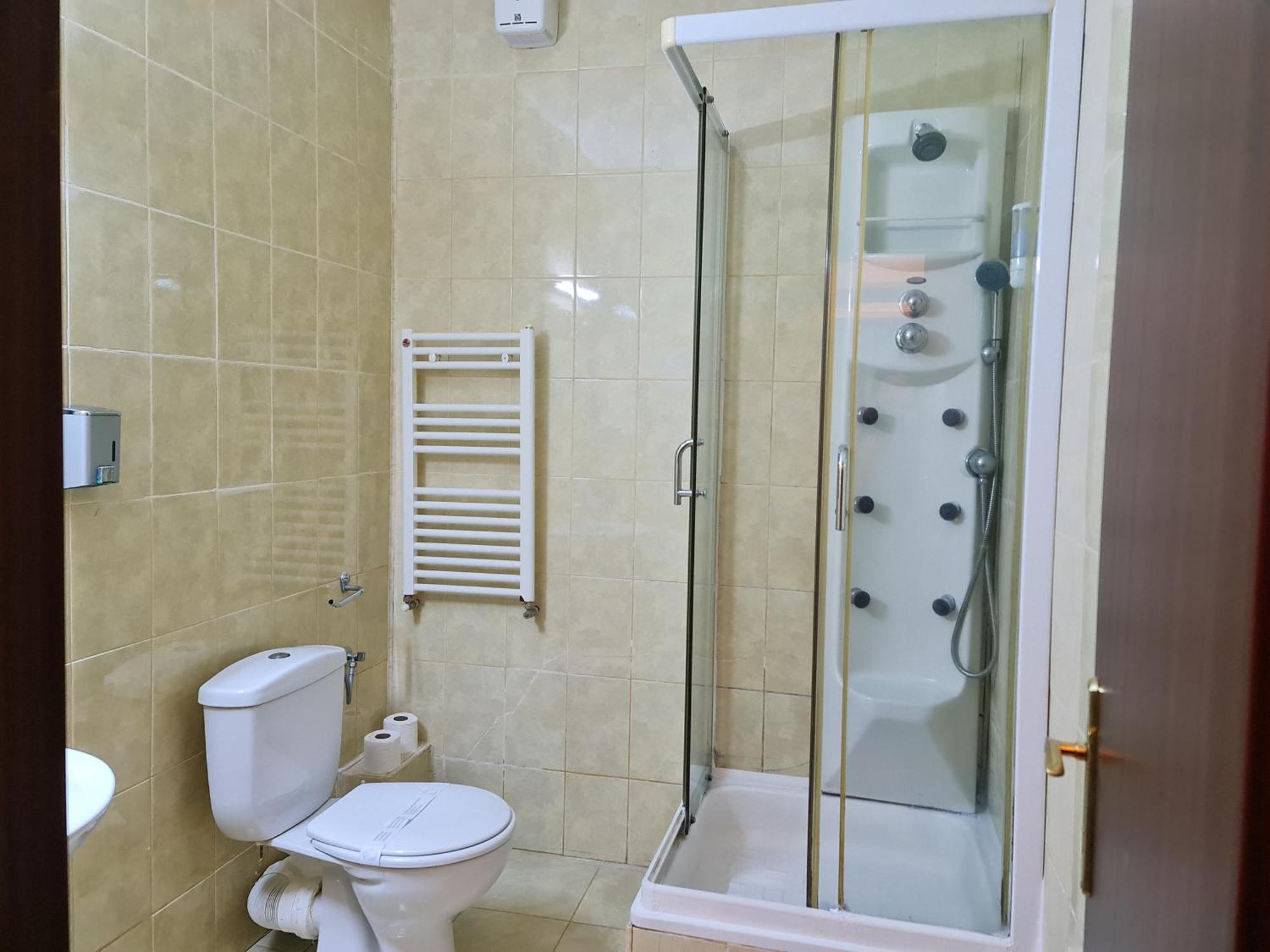 Hotel Magic Gt Trivale بيتستِ المظهر الخارجي الصورة