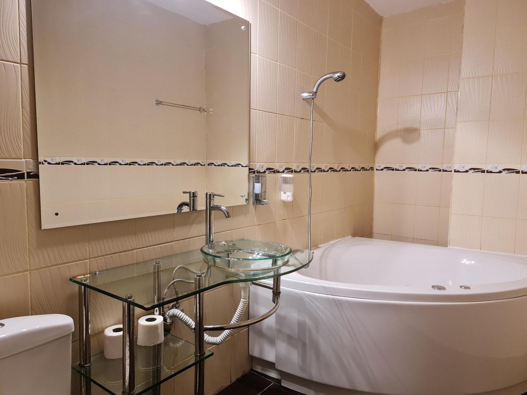 Hotel Magic Gt Trivale بيتستِ المظهر الخارجي الصورة