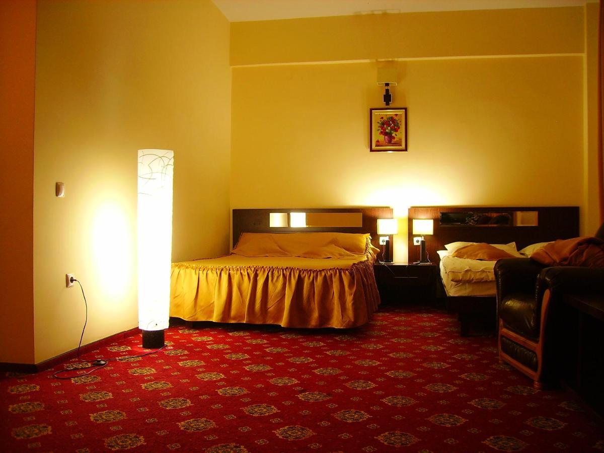 Hotel Magic Gt Trivale بيتستِ المظهر الخارجي الصورة